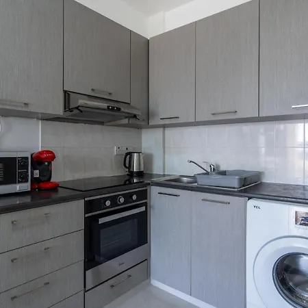 Apartamento Andrea 3-bedroom In Mackenzie Larnaca